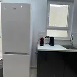 Апартаменты New Two Bedroom Flat Kamila On A Dwell Слима