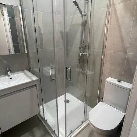 New Two Bedroom Flat Kamila On A Dwell アパート *