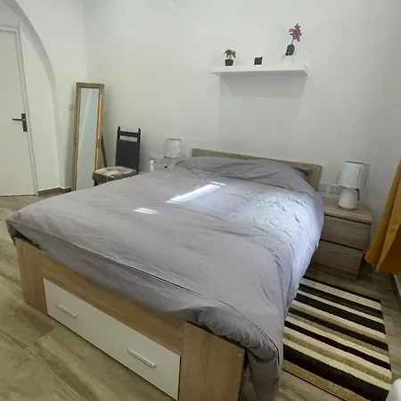 New Two Bedroom Flat Kamila On A Dwell Apartman Sliema